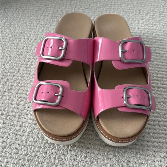 Chinese Laundry Pink Sandals - Picture 1 of 4